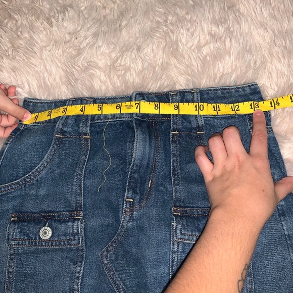 American Eagle jean skirt with pockets - Picture 3 of 8